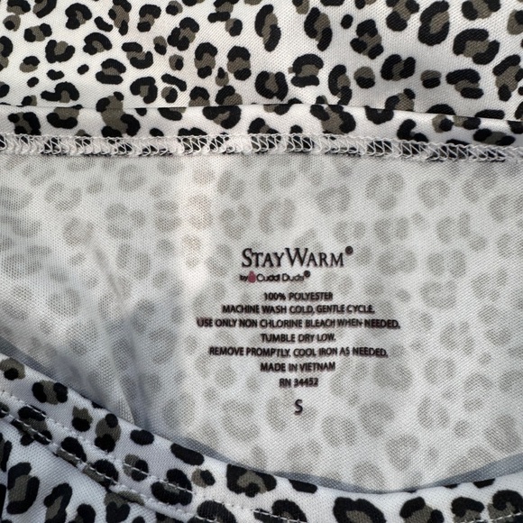 Stay Warm by Cuddl Duda Leopard Print Long Sleeve Top (S) - Picture 5 of 5